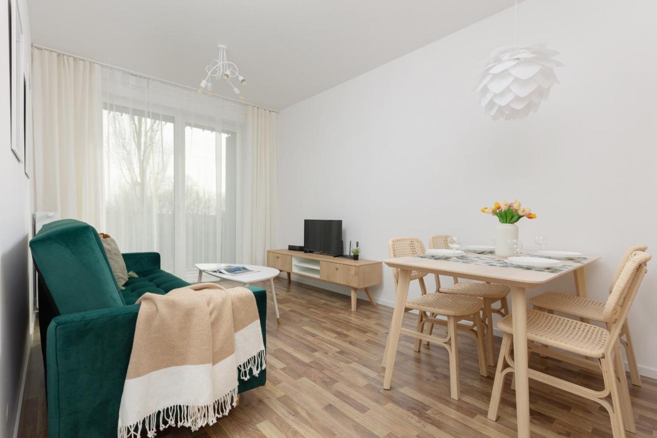 Stacja Wola Apartments With Parking By Noclegi Renters 华沙 外观 照片