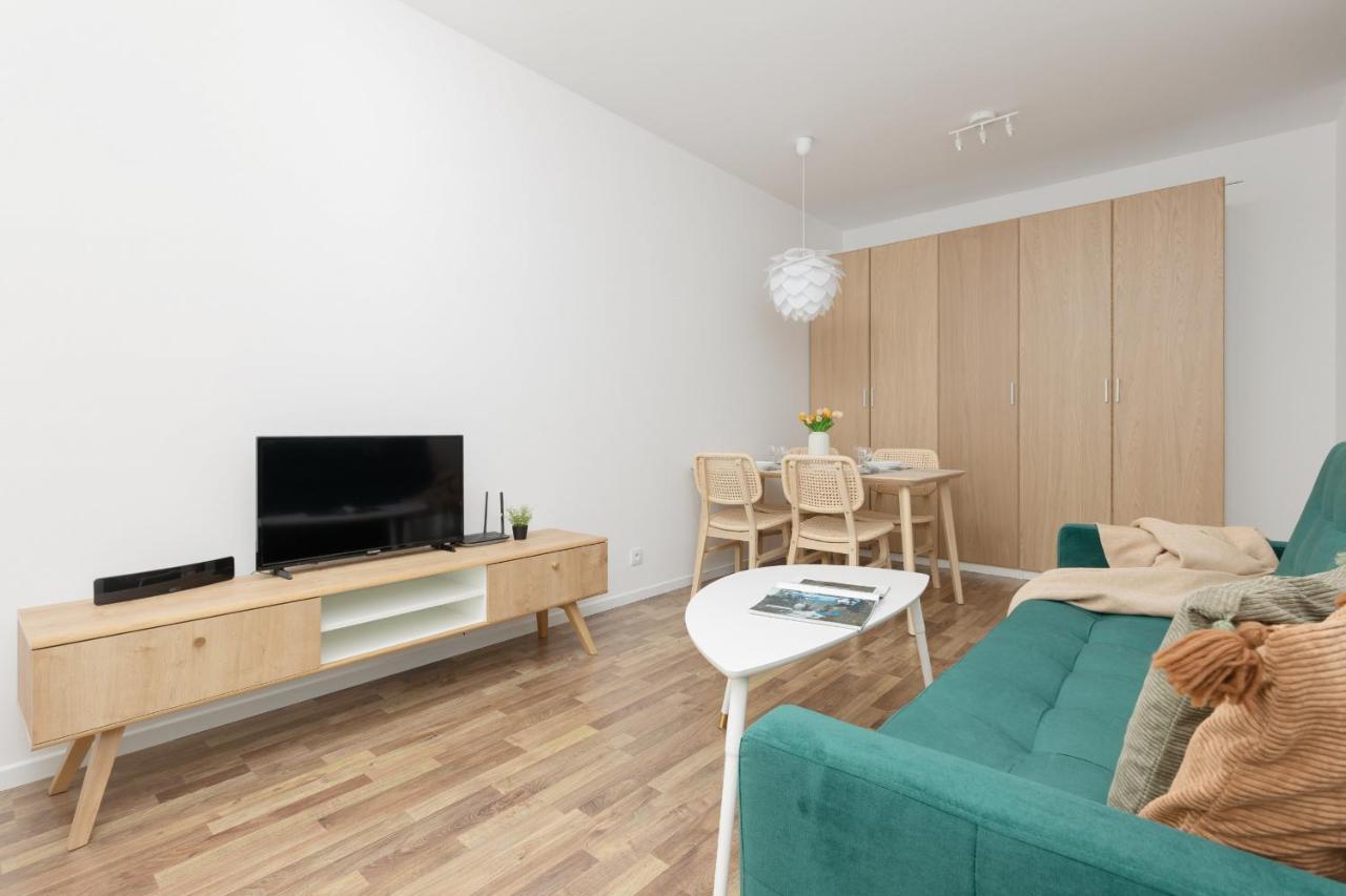 Stacja Wola Apartments With Parking By Noclegi Renters 华沙 外观 照片