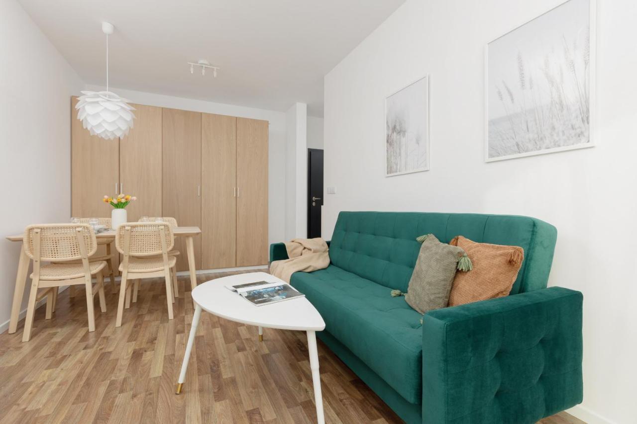 Stacja Wola Apartments With Parking By Noclegi Renters 华沙 外观 照片