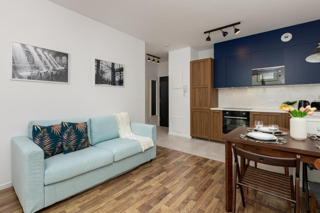 Stacja Wola Apartments With Parking By Noclegi Renters 华沙 外观 照片