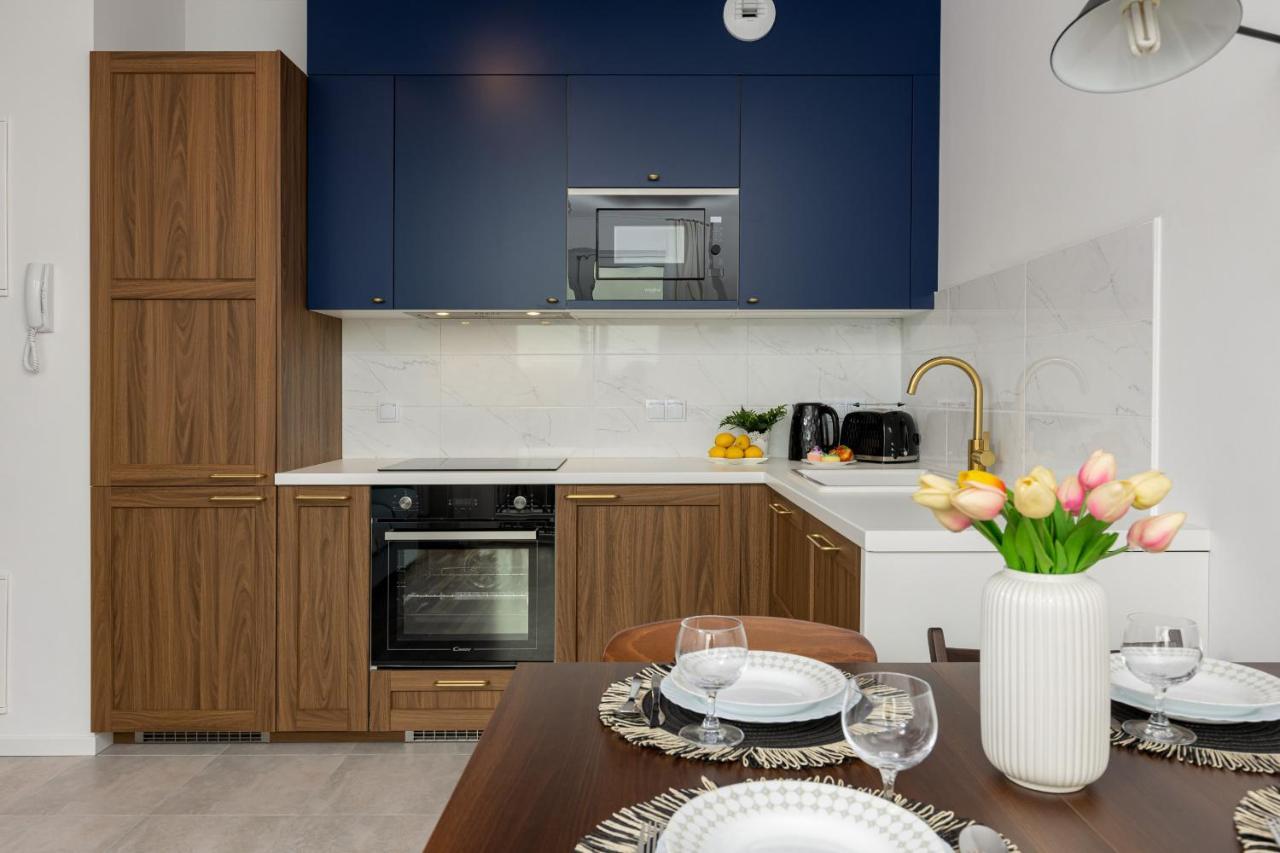 Stacja Wola Apartments With Parking By Noclegi Renters 华沙 外观 照片